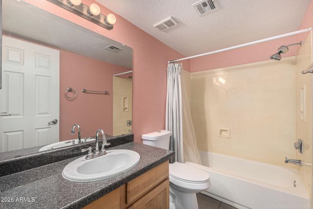 1340 N RECKER Road 207, Mesa, AZ 85205