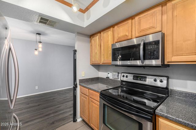 1340 N RECKER Road 207, Mesa, AZ 85205