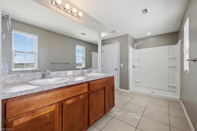 2703 Loreto CT, Cape Coral, FL 33909