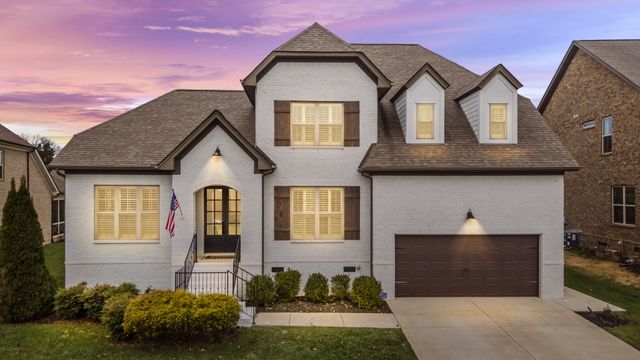 2293 Coppergate Way, Thompsons Station, TN 37179