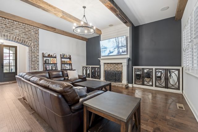 2293 Coppergate Way, Thompsons Station, TN 37179