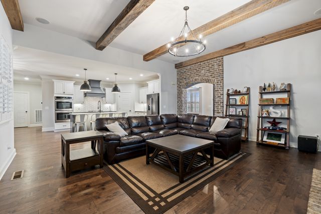 2293 Coppergate Way, Thompsons Station, TN 37179