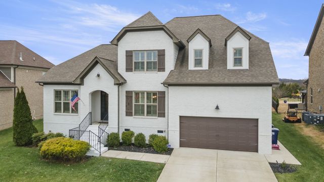 2293 Coppergate Way, Thompsons Station, TN 37179