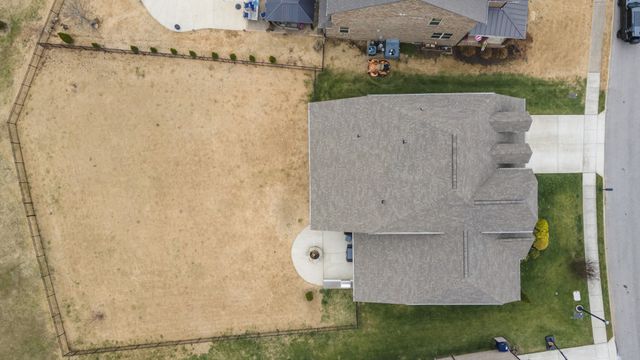 2293 Coppergate Way, Thompsons Station, TN 37179