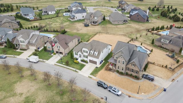 2293 Coppergate Way, Thompsons Station, TN 37179