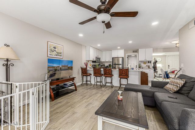 847 W RICE Drive, Tempe, AZ 85283