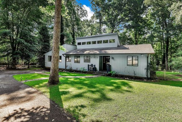 123 Forest Drive, Townville, SC 29689