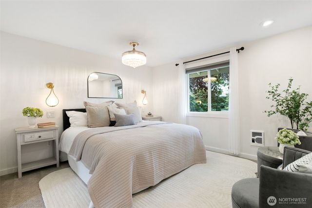 6714 14th Avenue SW, Seattle, WA 98106