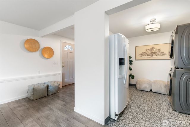 6714 14th Avenue SW, Seattle, WA 98106