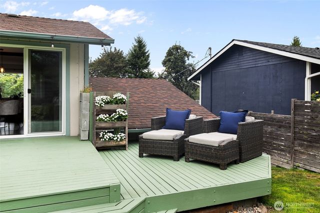 6714 14th Avenue SW, Seattle, WA 98106