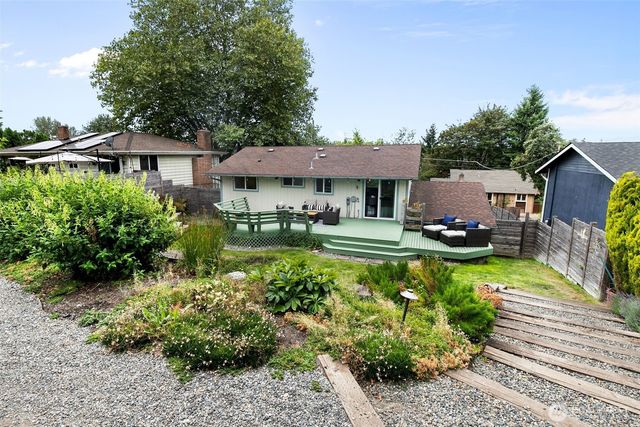 6714 14th Avenue SW, Seattle, WA 98106
