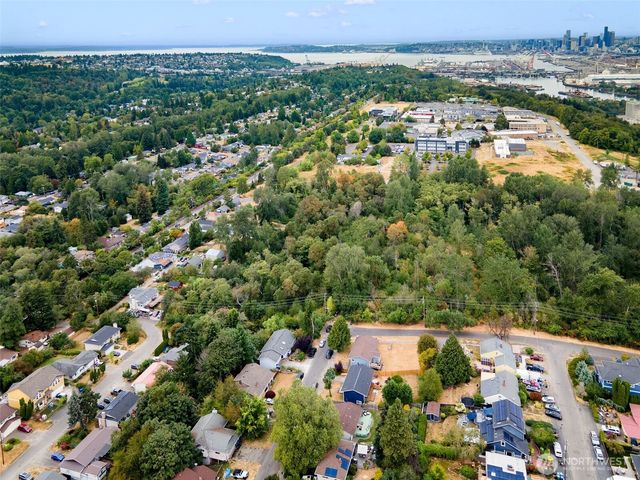 6714 14th Avenue SW, Seattle, WA 98106