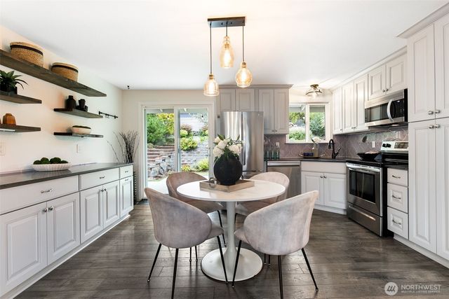 6714 14th Avenue SW, Seattle, WA 98106
