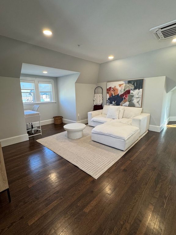 12 Magnolia St 3, Malden, MA 02148