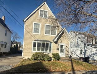 15 William Street, Williston Park, NY 11596