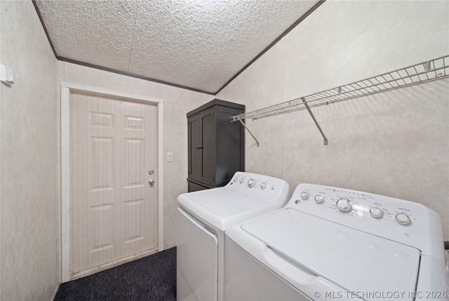 16205 S Cedar Road, Claremore, OK 74017