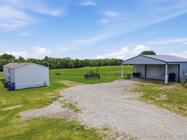 16205 S Cedar Road, Claremore, OK 74017