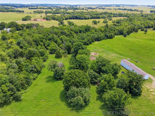 16205 S Cedar Road, Claremore, OK 74017