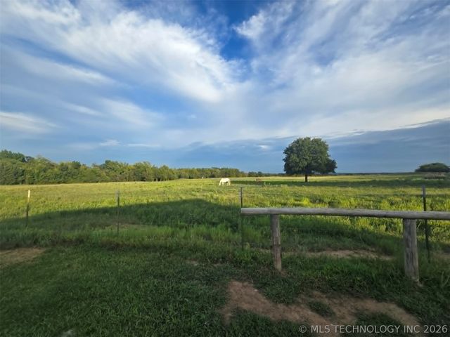 16205 S Cedar Road, Claremore, OK 74017