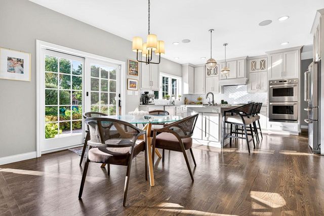 991 DERBY LANE, Neenah, WI 54956