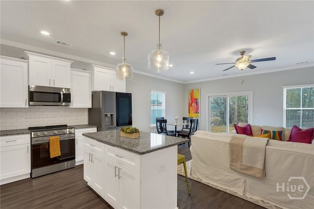 140 Stafford Loop, Richmond Hill, GA 31324