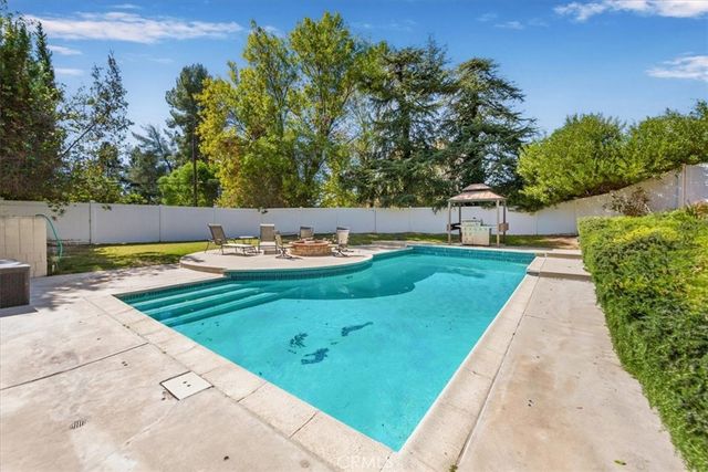 16901 Pineridge Drive, Granada Hills, CA 91344