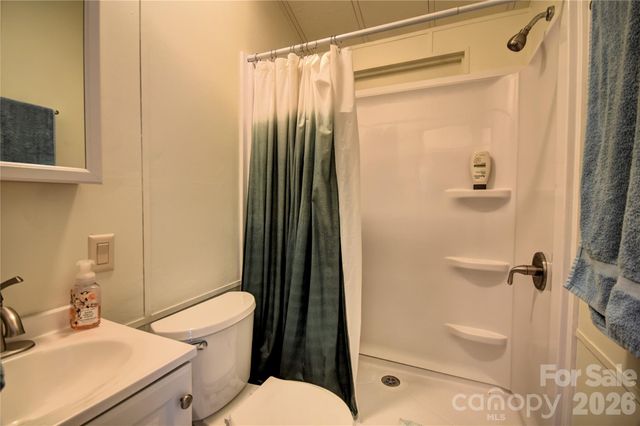 124 Pike Point, Waynesville, NC 28785