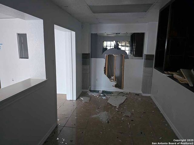 4631 Vance Jackson Rd, San Antonio, TX 78230