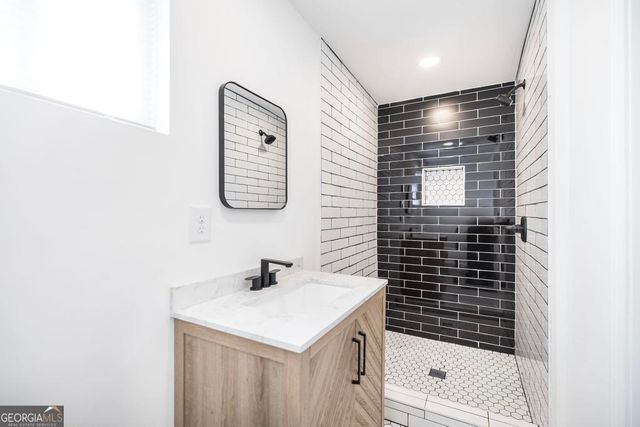 1081 Clay Avenue, Macon, GA 31211