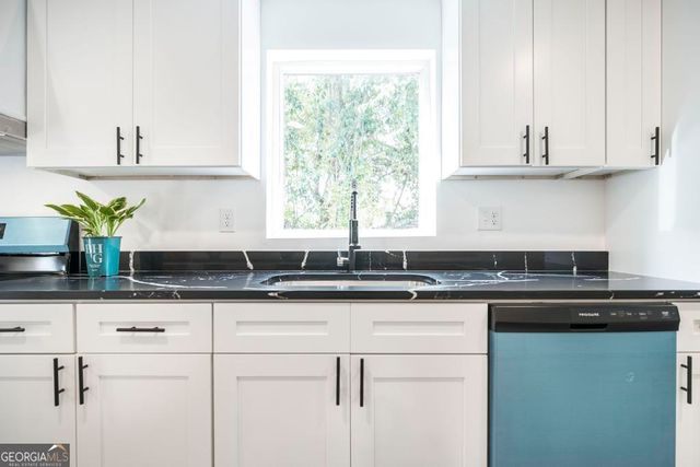 1081 Clay Avenue, Macon, GA 31211