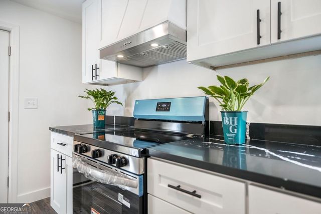 1081 Clay Avenue, Macon, GA 31211