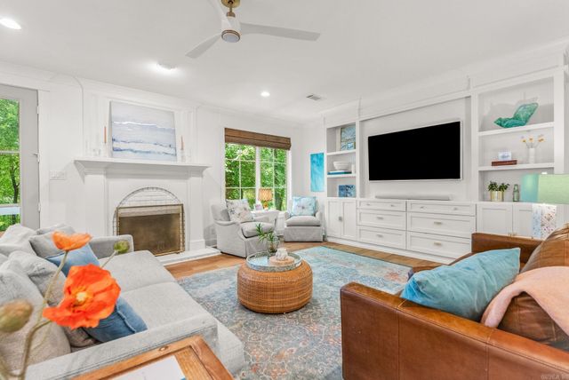 5421 Sherwood Road, Little Rock, AR 72207