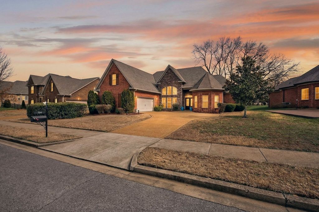 105 Sagamore Trce, Hendersonville, TN 37075