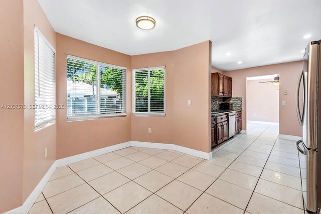 9601 SW 9th Ct, Pembroke Pines, FL 33025