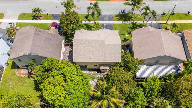9601 SW 9th Ct, Pembroke Pines, FL 33025