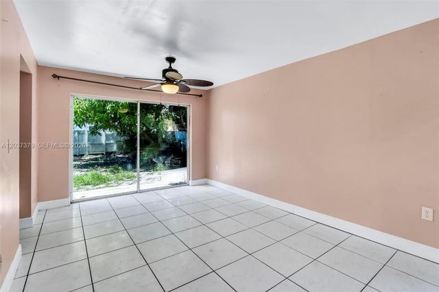 9601 SW 9th Ct, Pembroke Pines, FL 33025