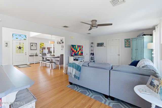3424 Thistle Avenue, Toms River, NJ 08753