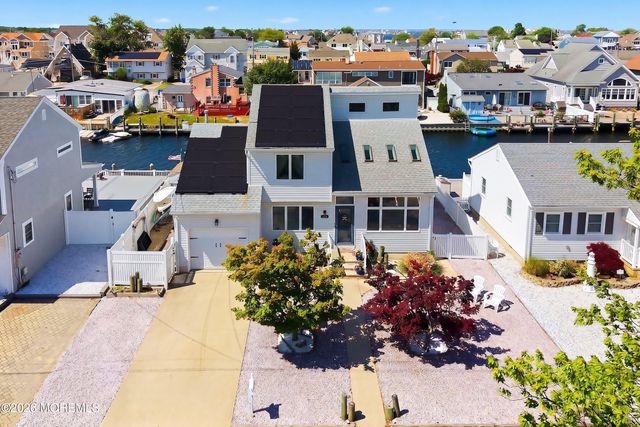 3424 Thistle Avenue, Toms River, NJ 08753