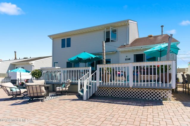 3424 Thistle Avenue, Toms River, NJ 08753