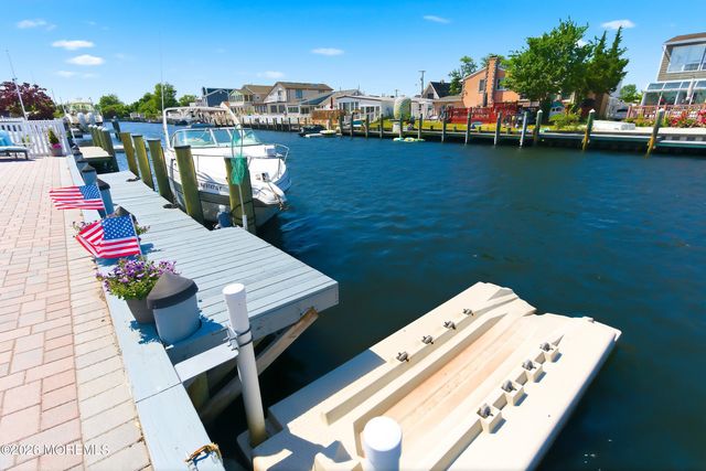 3424 Thistle Avenue, Toms River, NJ 08753