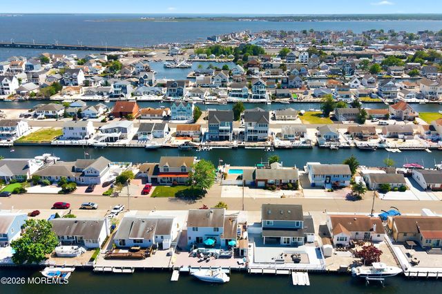 3424 Thistle Avenue, Toms River, NJ 08753