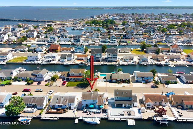 3424 Thistle Avenue, Toms River, NJ 08753