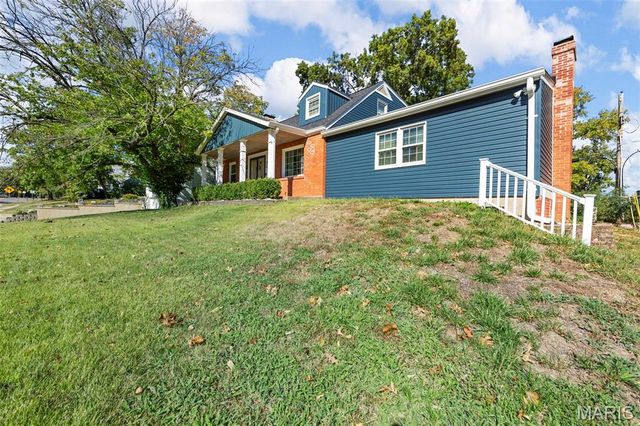 1001 Barberry Lane, Kirkwood, MO 63122