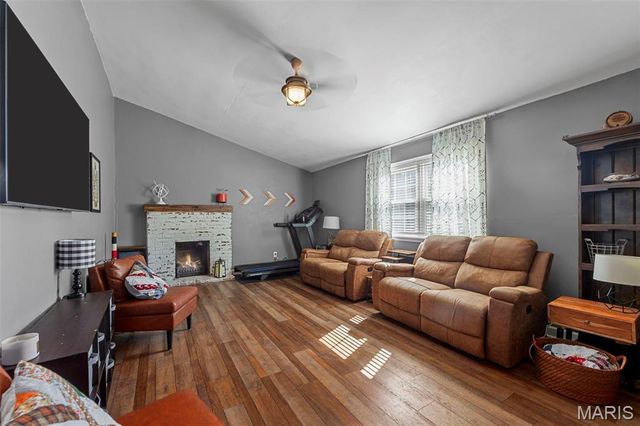 1001 Barberry Lane, Kirkwood, MO 63122