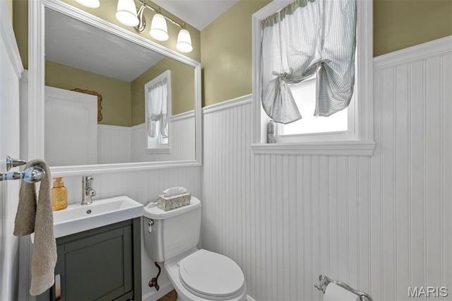 1001 Barberry Lane, Kirkwood, MO 63122