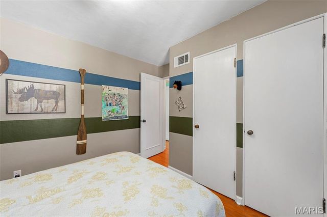 1001 Barberry Lane, Kirkwood, MO 63122