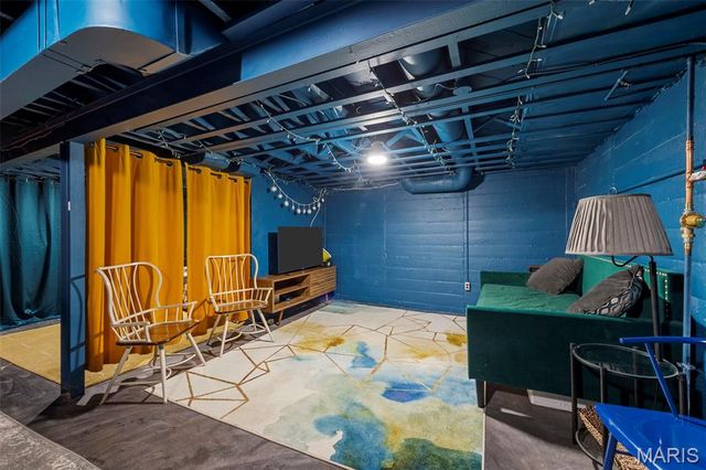 1001 Barberry Lane, Kirkwood, MO 63122