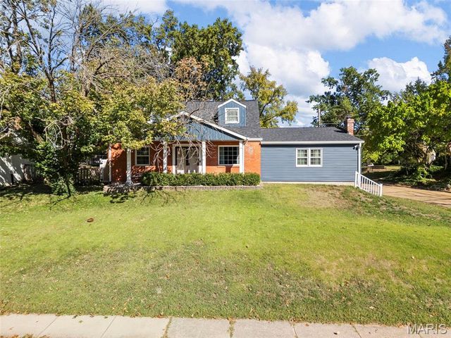 1001 Barberry Lane, Kirkwood, MO 63122