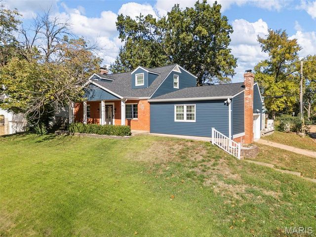 1001 Barberry Lane, Kirkwood, MO 63122