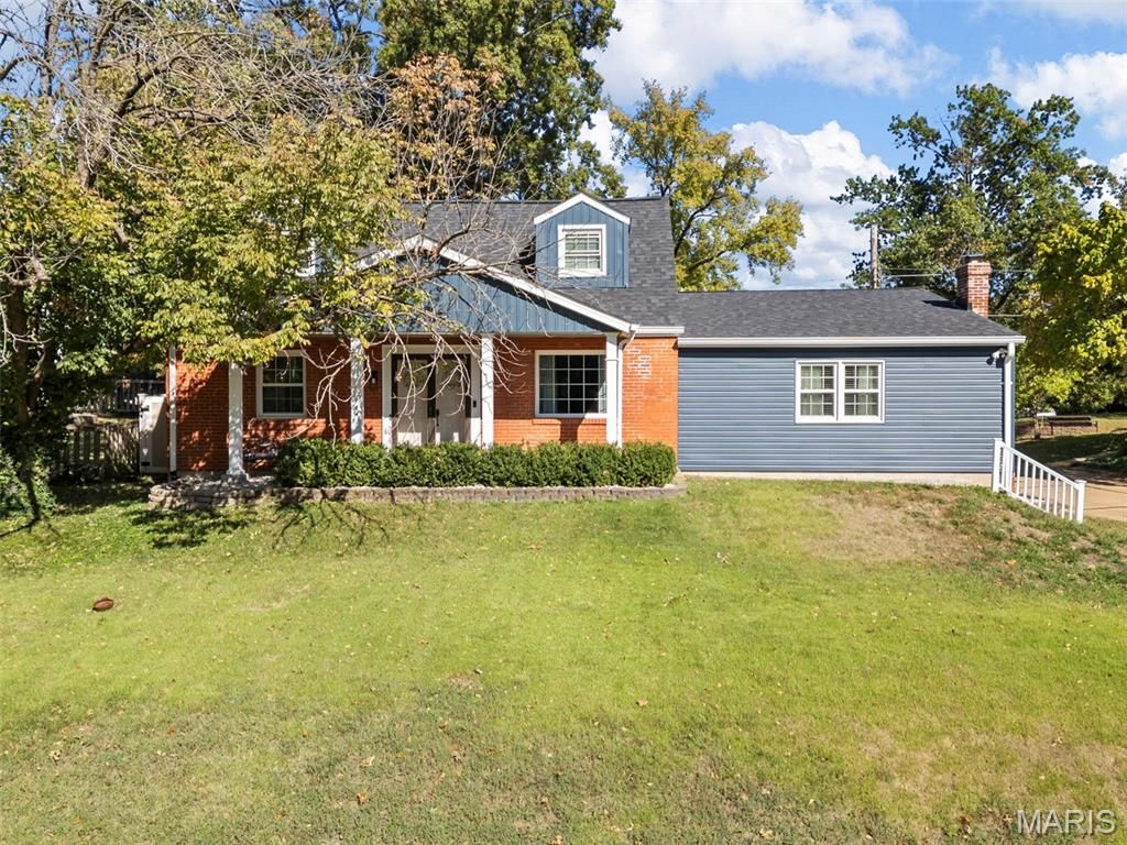 1001 Barberry Lane, Kirkwood, MO 63122